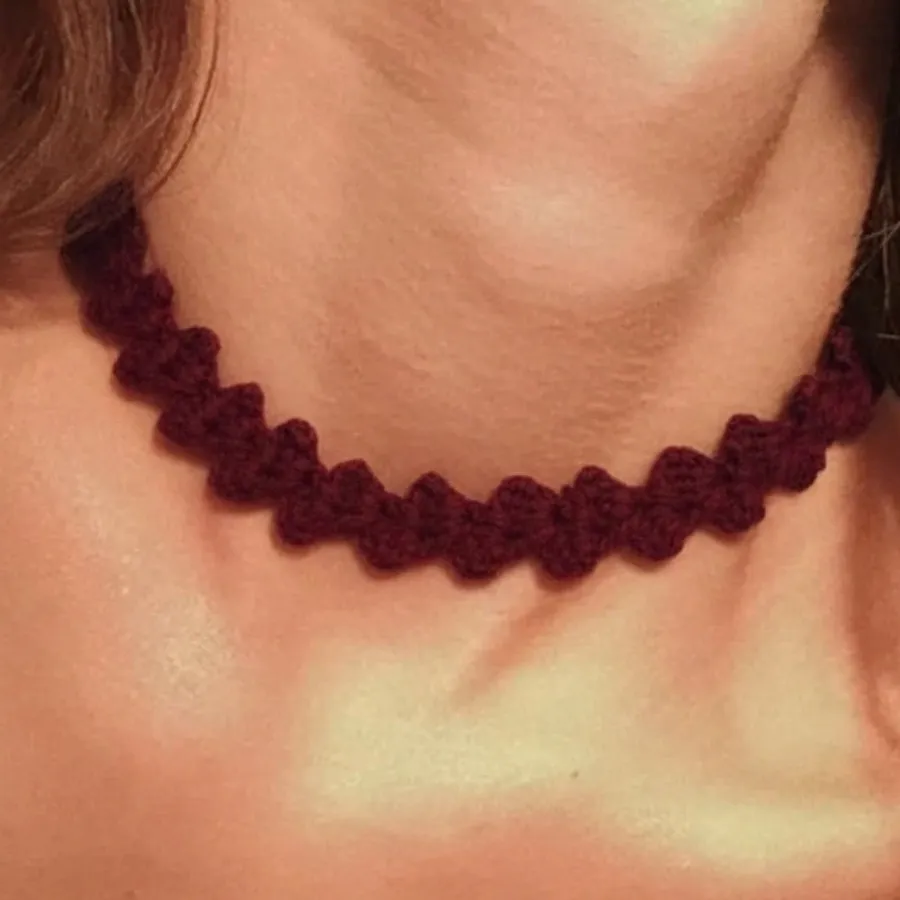 گردنبند قلاب بافی موج دار