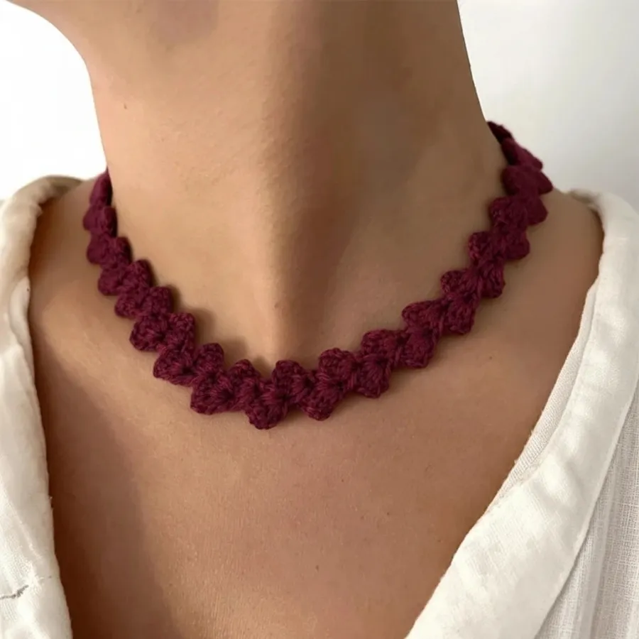 گردنبند قلاب بافی موج دار