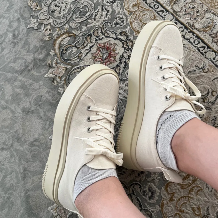 کفش اسپورت vagabond