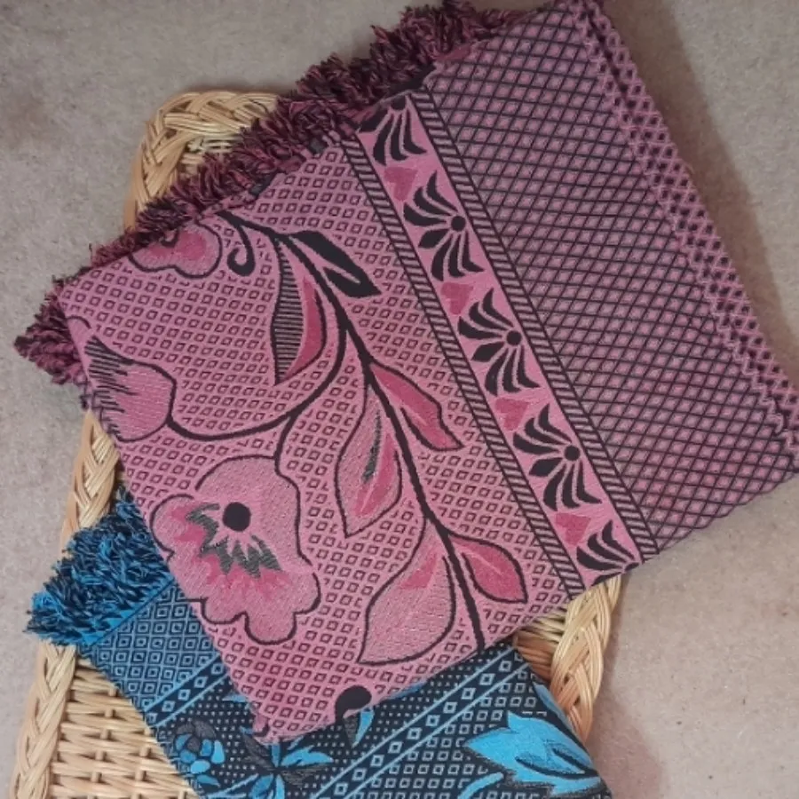 رو فرشی نخی