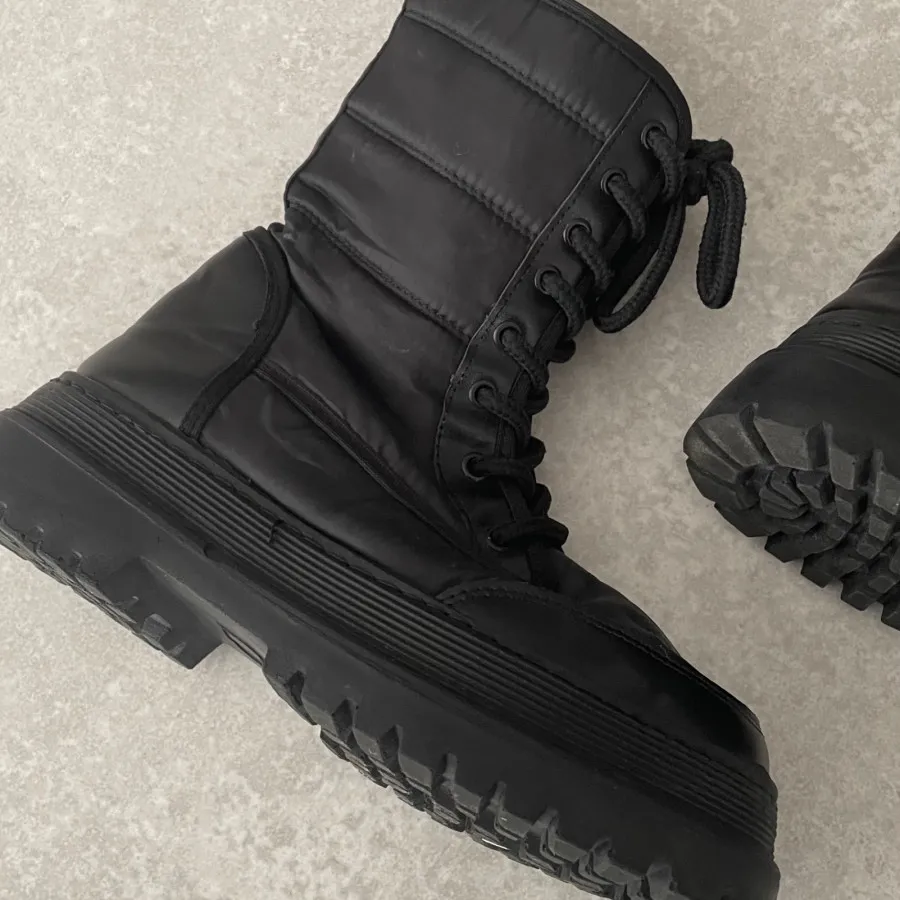 بوت مشکی سایز 37