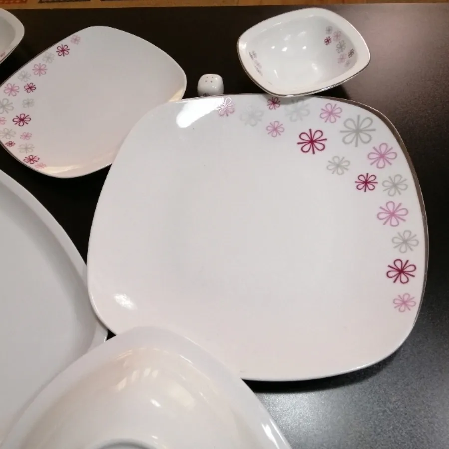 سرویس غذا خوری