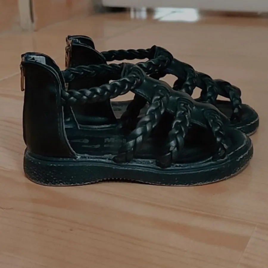 صندل بچگانه