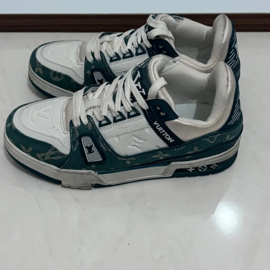 کفش لویی ویتون