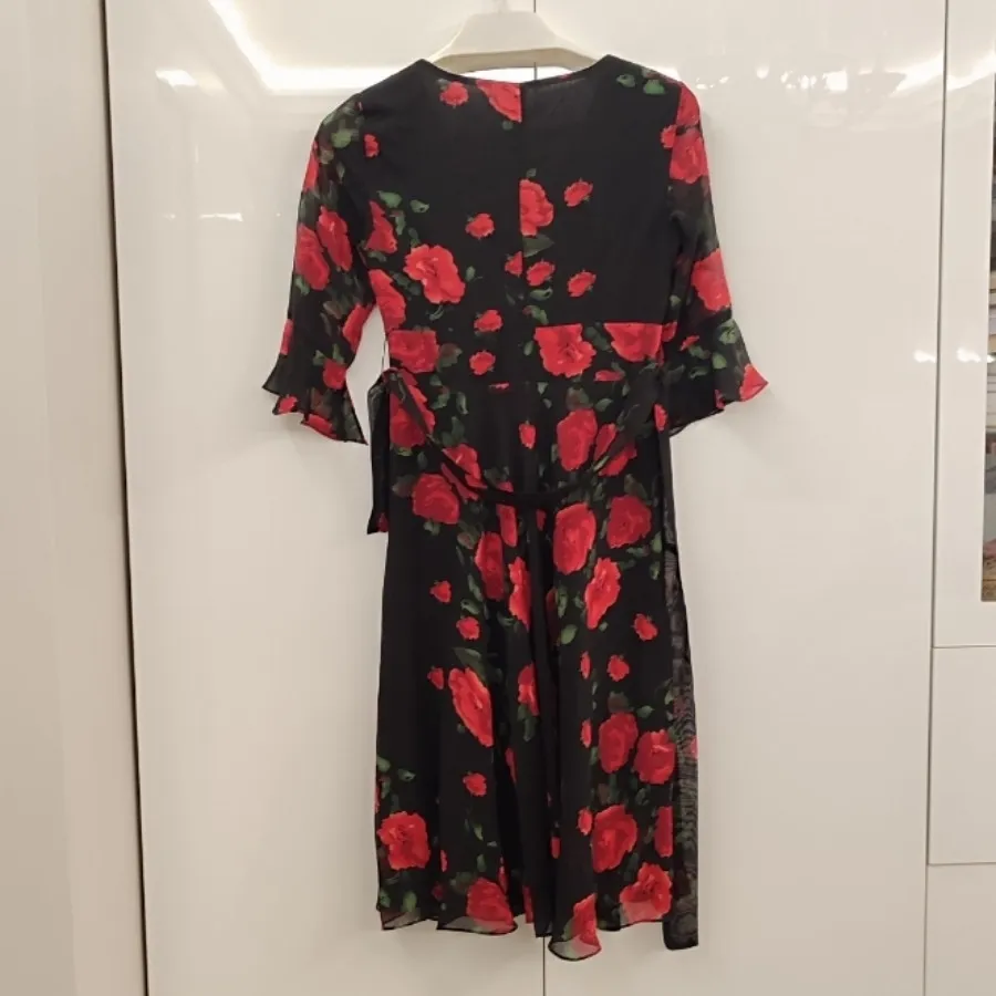 پیراهن گلدار