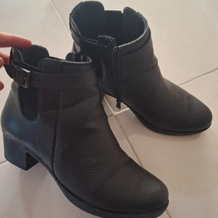 نیم بوت مجلسی طبی