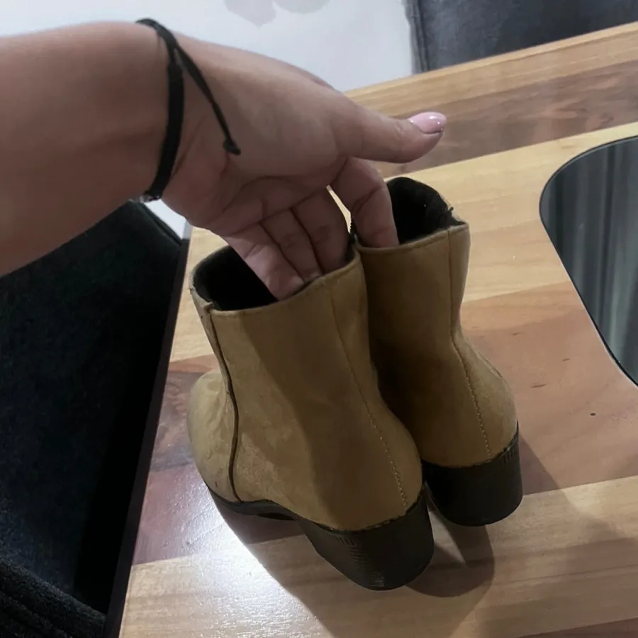 نیم بوت سویتت ترک