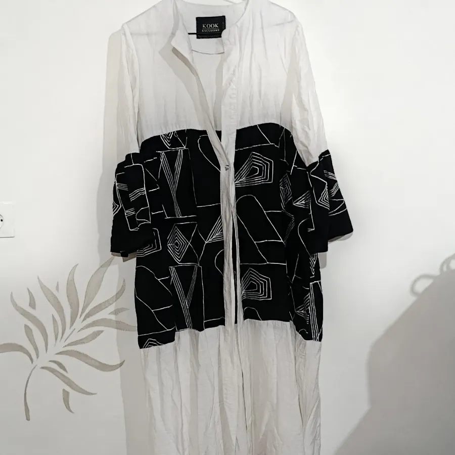 مانتو جلو باز