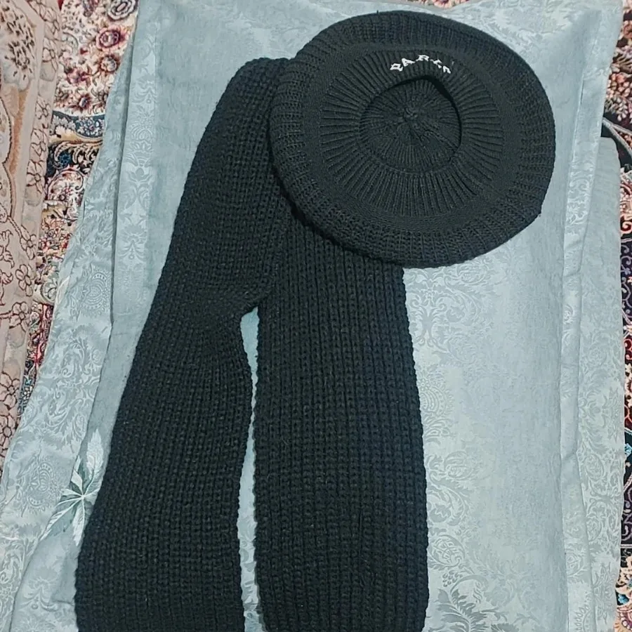 کلاه وشال گردن