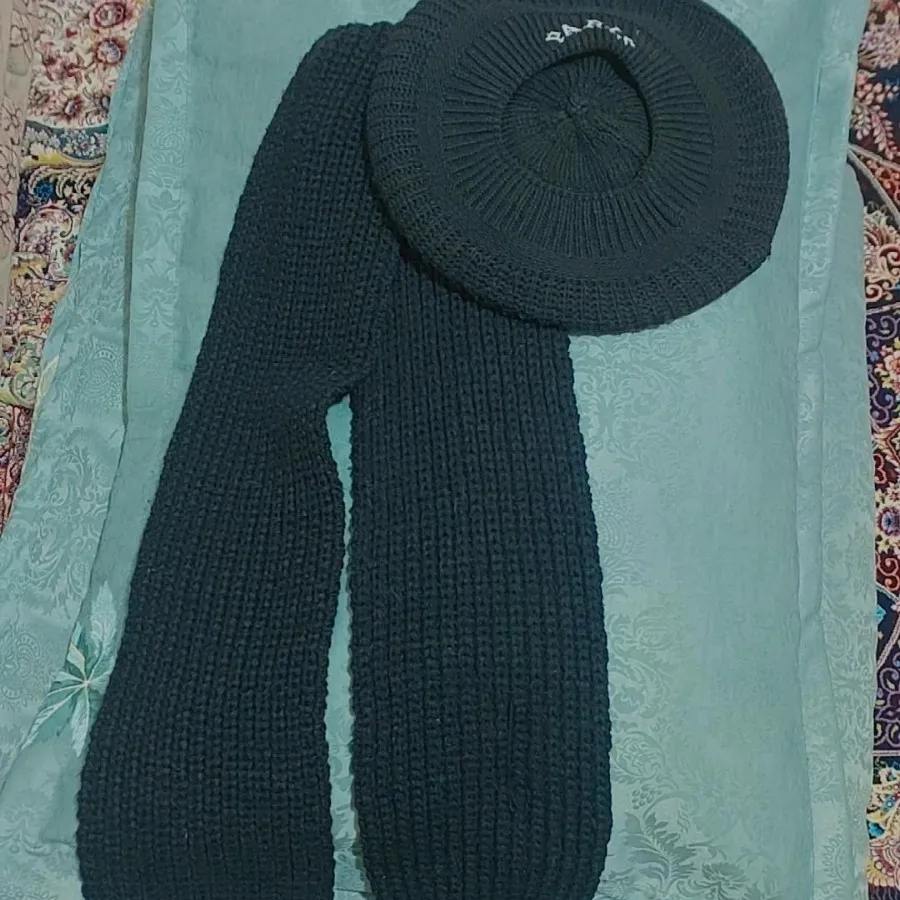 کلاه وشال گردن