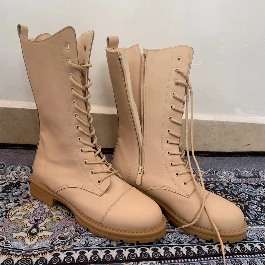 بوت بلند کرمی