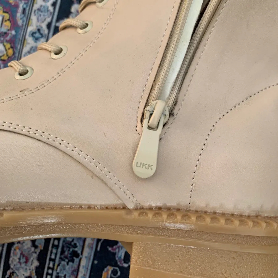 بوت بلند کرمی