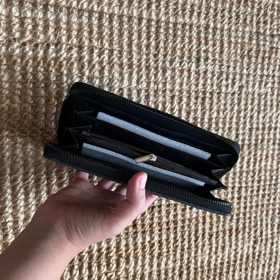 کیف پول فندی