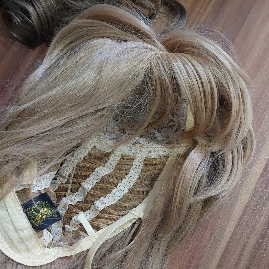 کلاه گیس بلند