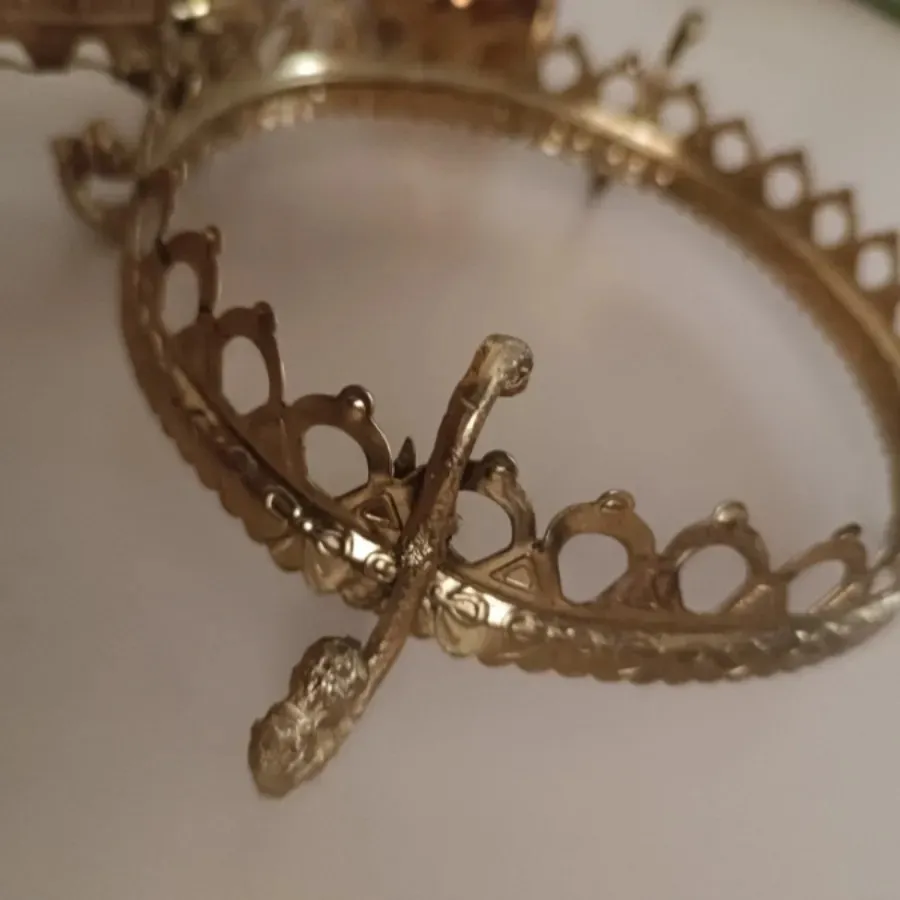 پایه ظرف فلری