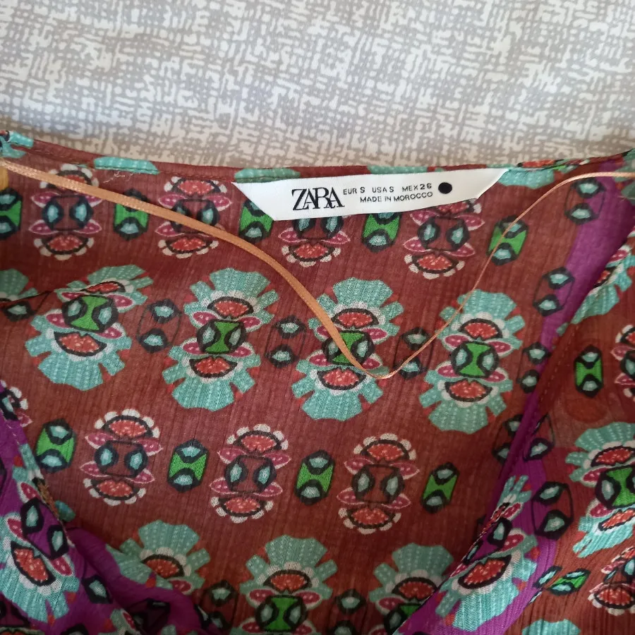 بلوز طرح دار Zara