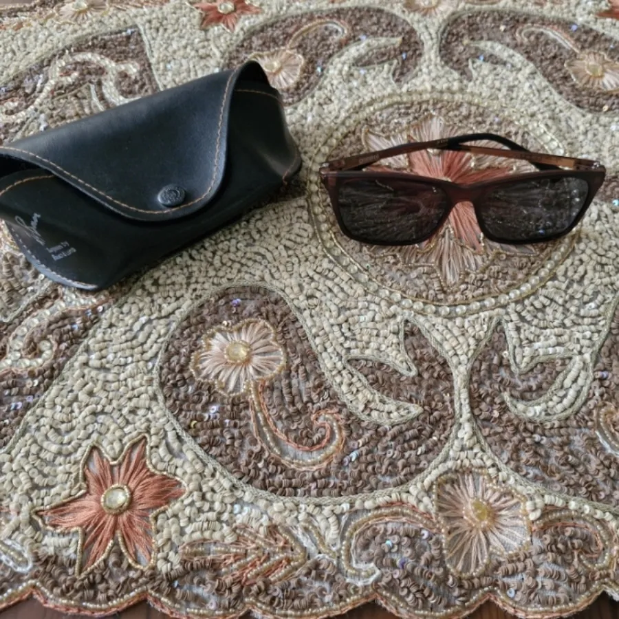 عینک آفتابی و طبی