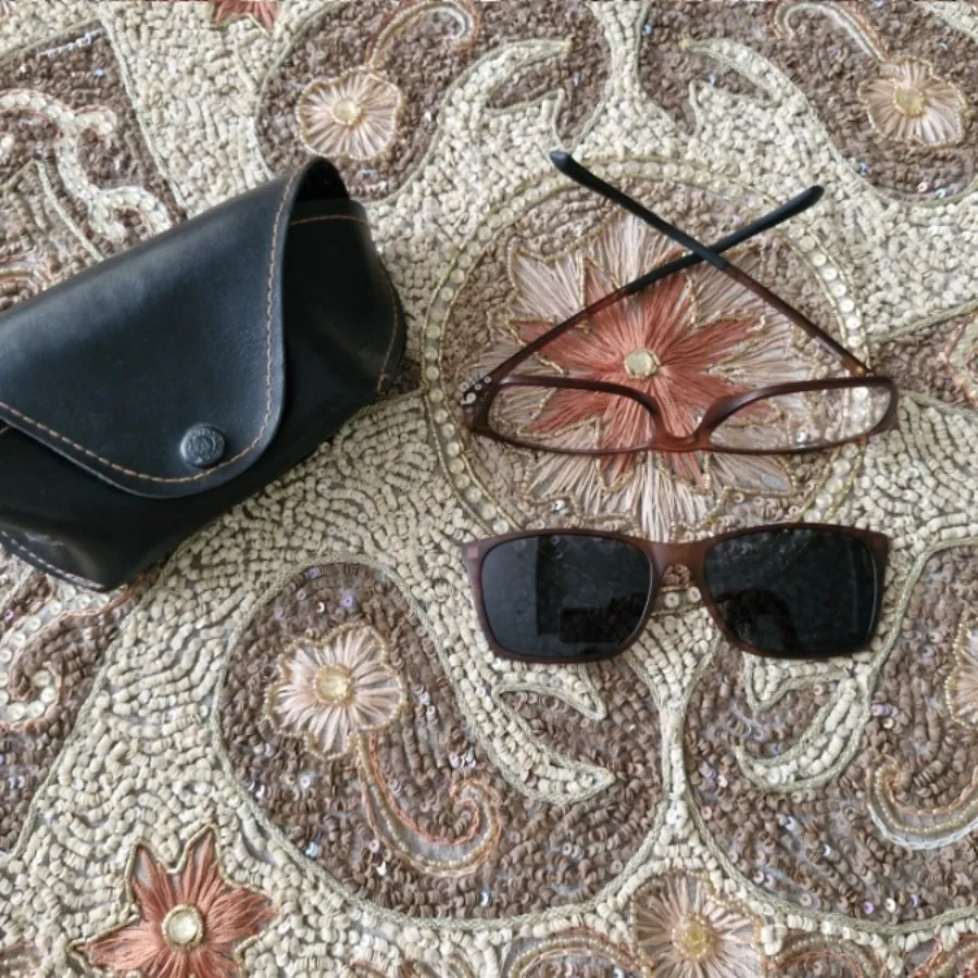 عینک آفتابی و طبی