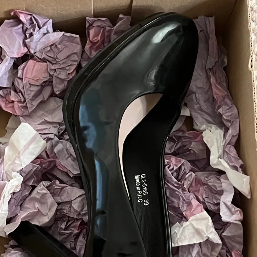 کفش مجلسی ورنی