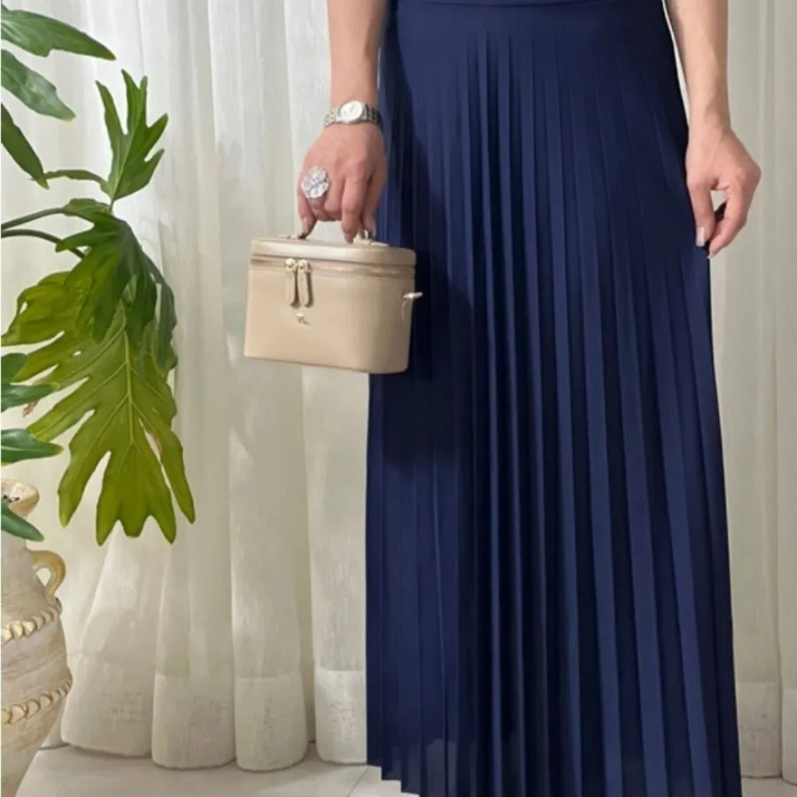 دامن بلند پلیسه