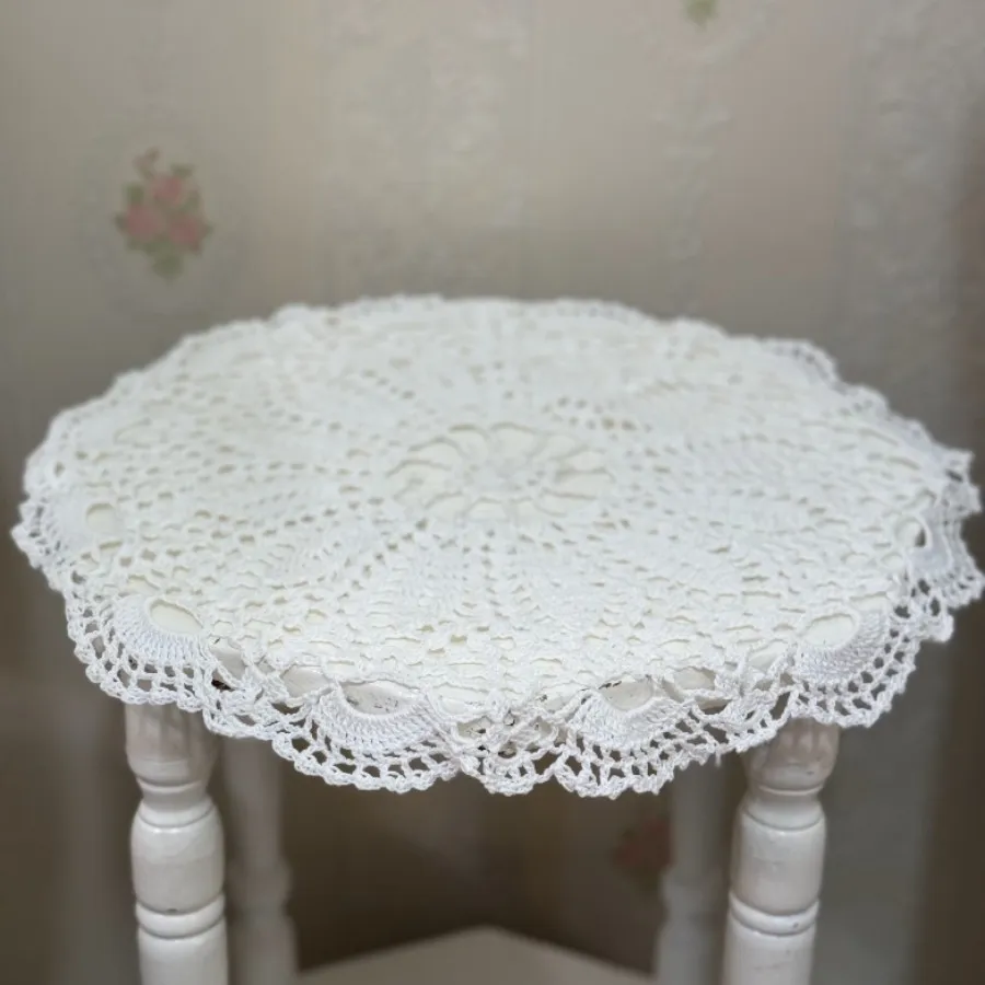 رومیزی قلاب بافی