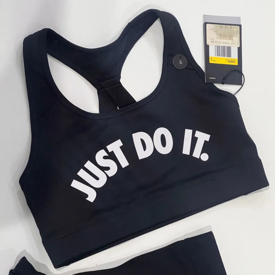 ست نیم تنه و لگ نایکی