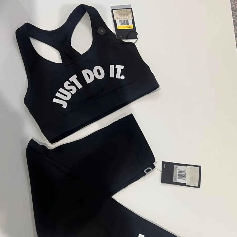 ست نیم تنه و لگ نایکی