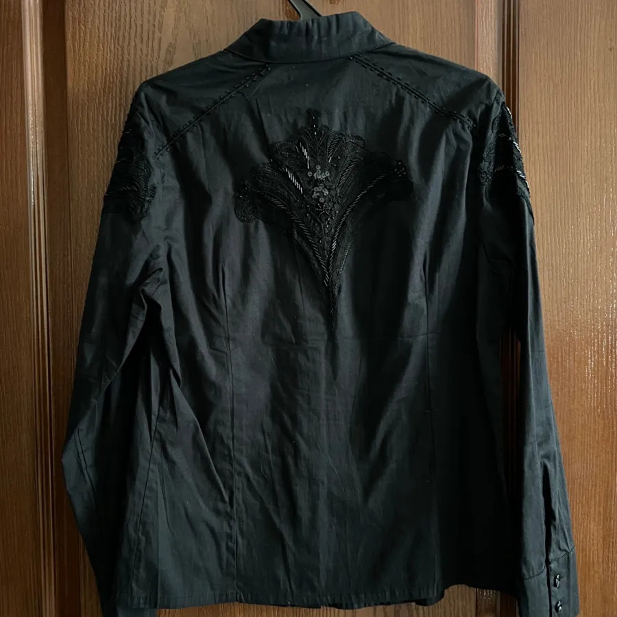 شومیز منجوق دوزی