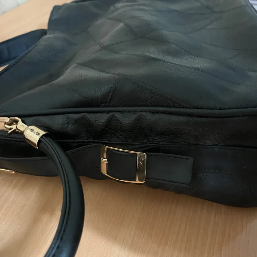 کیف دوشی بزرگ مدل هوبو