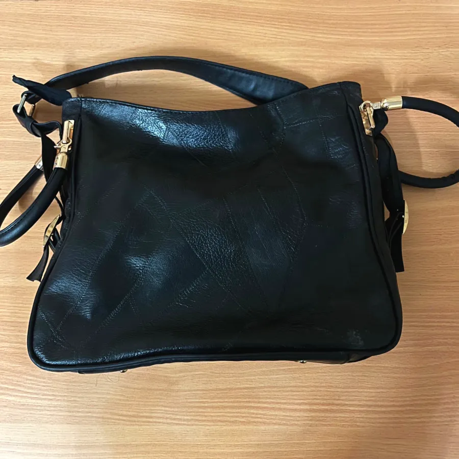 کیف دوشی بزرگ مدل هوبو