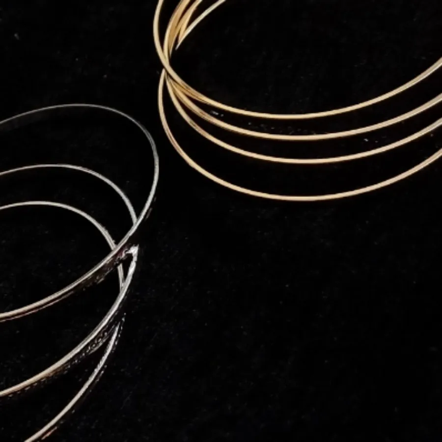 النگو طلا روس