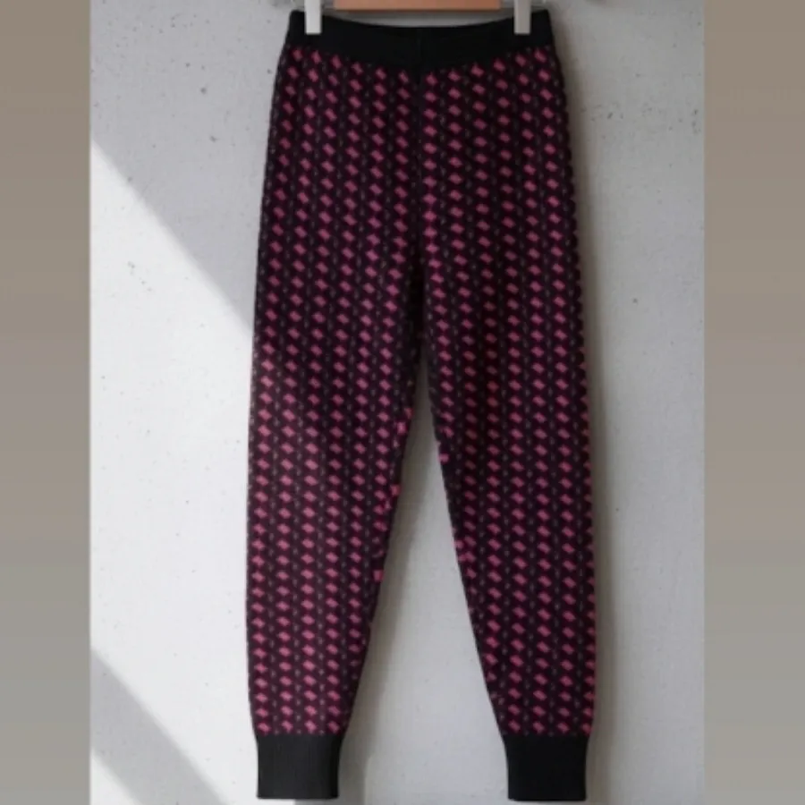 تعدادی لباس تمیز و در حد