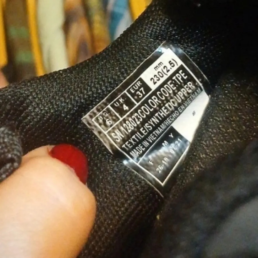 اسکیچرز اصل ویتنام