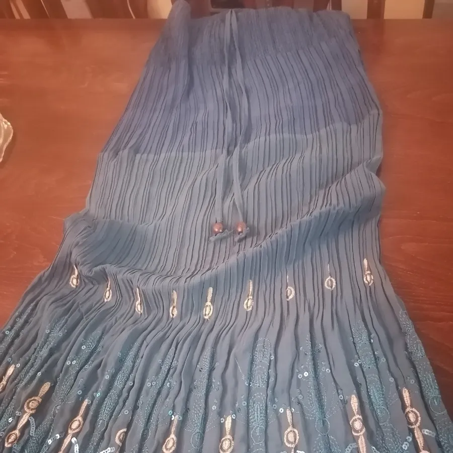 دامن حریر پولکدوزی