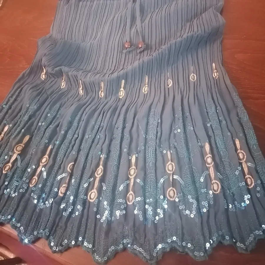 دامن حریر پولکدوزی