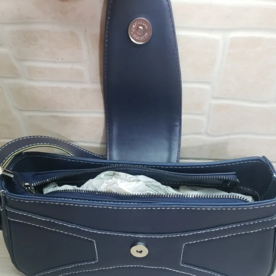 کیف اسپرت سورمه ای