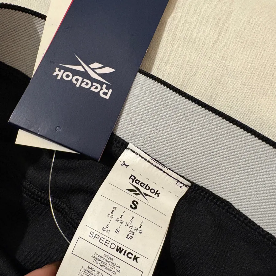 لگ ورزشی اورجینال reebok