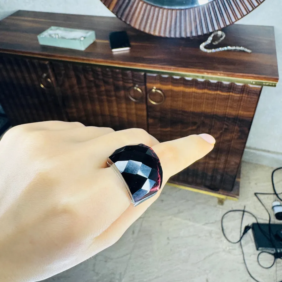 انگشتر زنانه با سنگ بنفش