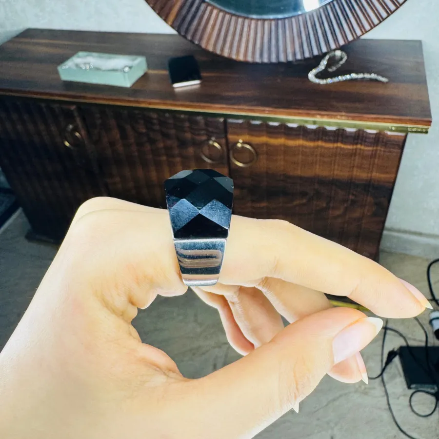 انگشتر زنانه با سنگ بنفش