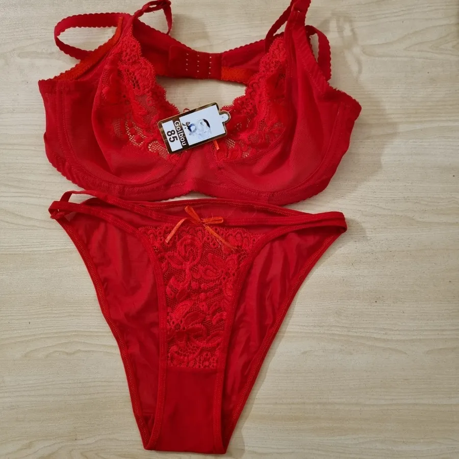 سوتین فنر دار ست