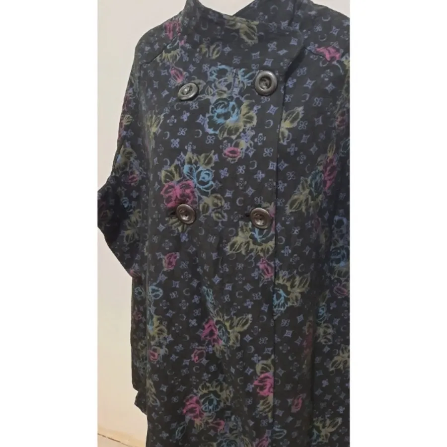 شنل دکمه دار  طرح دار