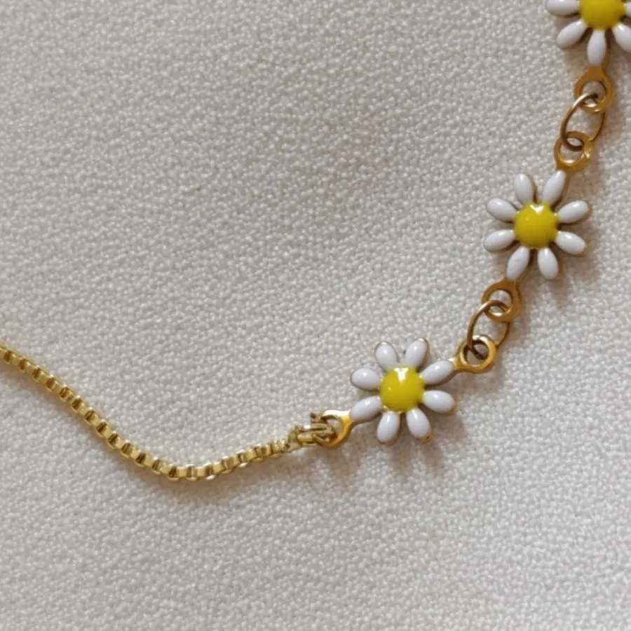 دستبند آسانسوری بابونه