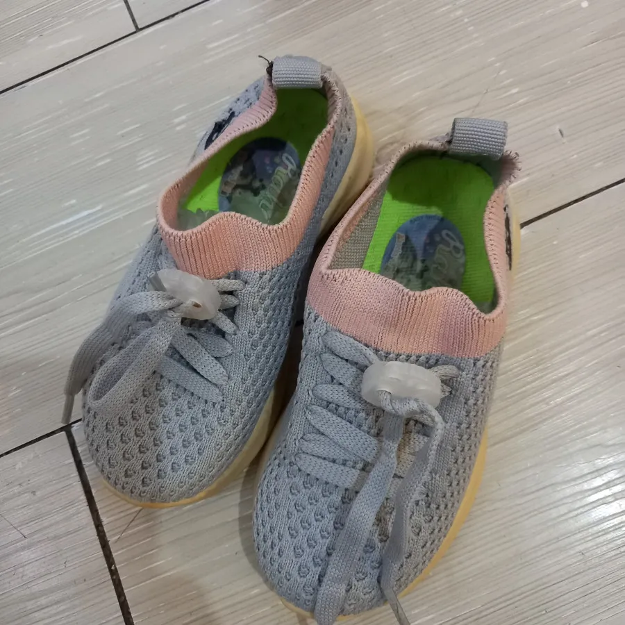 کفش اسپرت سایز 24