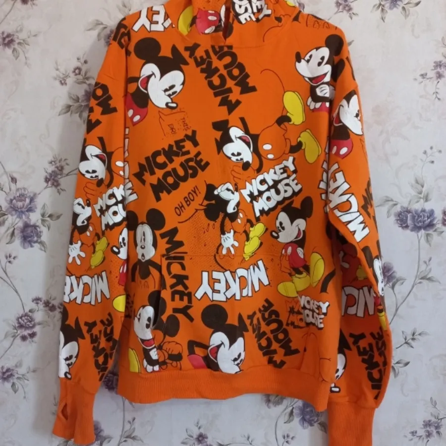 هودی کلاهدار