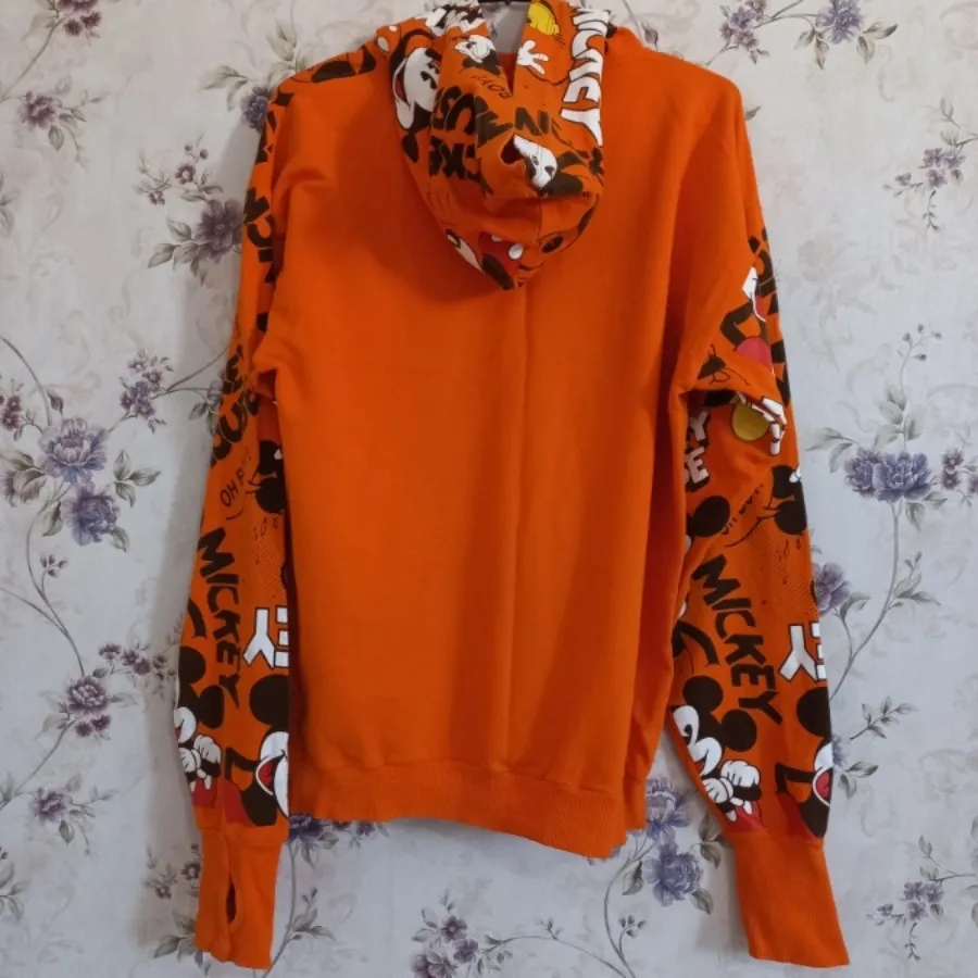 هودی کلاهدار