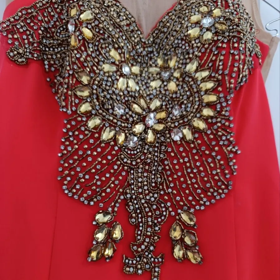 لباس مجلسی دنباله‌دار