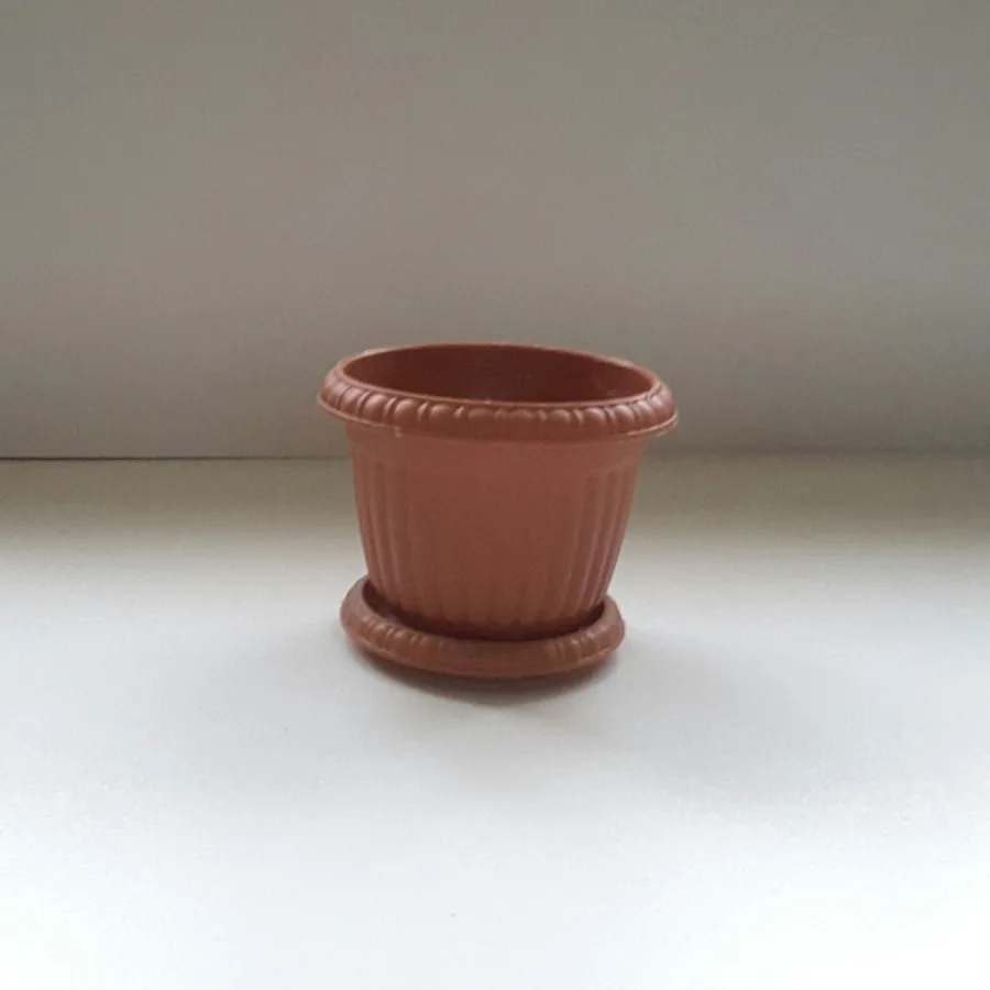 گلدانهای پلاستیکی کوچک