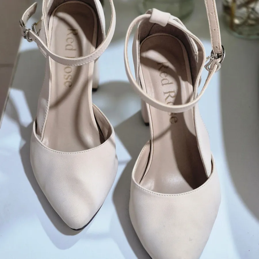 کفش مجلسی شیری رنگ