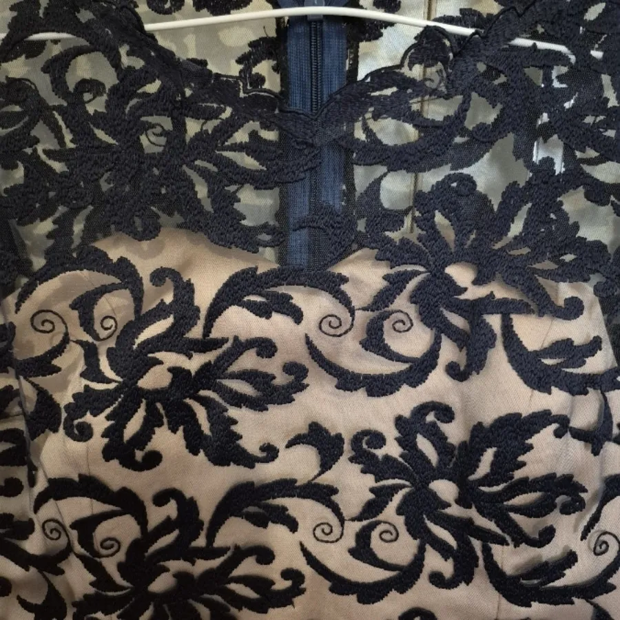 پیراهن مجلسی میدی دانتل