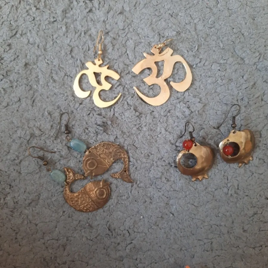 گوشواره دستساز